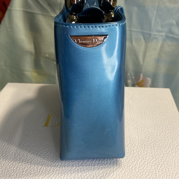 Christian Dior Maris Pearl Logo Patent Leather Handbag - Picture 7 of 17